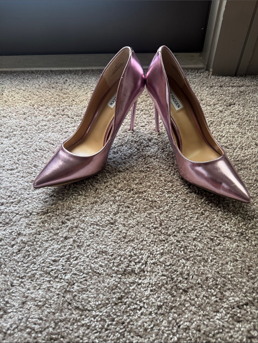 Steve Madden Metallic Rose Pink Pointed Toe Stiletto Pumps